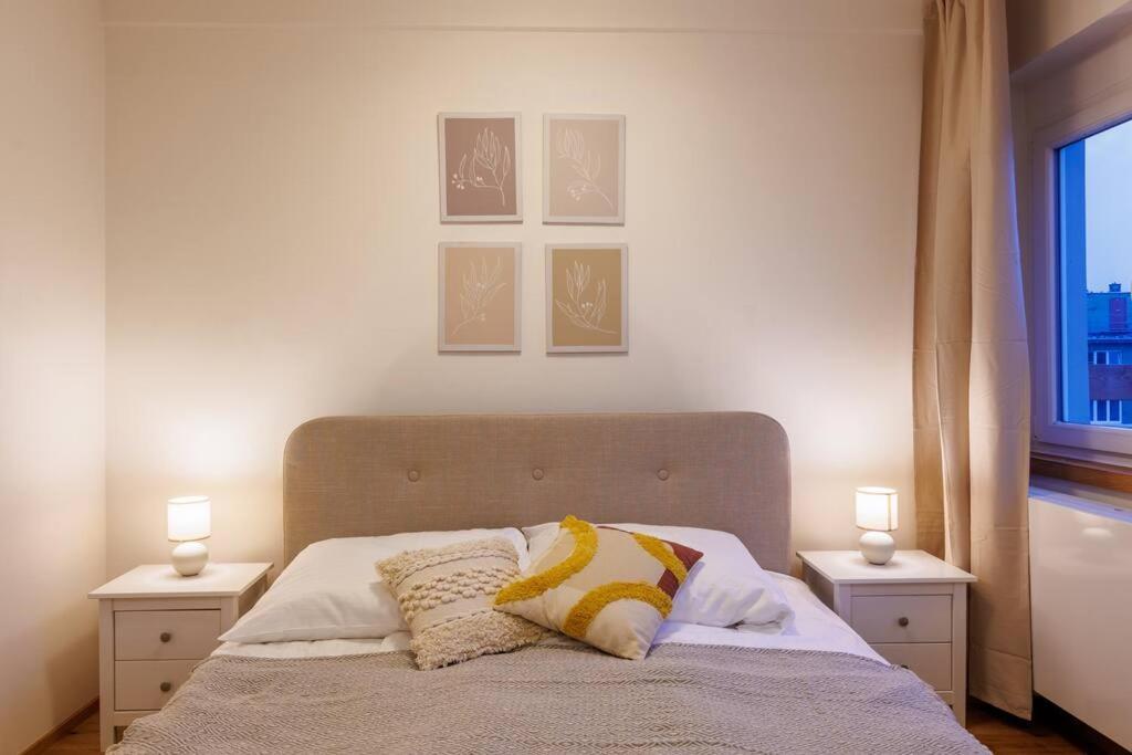 1 Bedroom Apartment With Terrace And Free Parking Near Metro Prague Luaran gambar